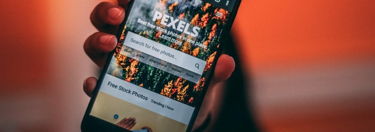 An app that reads “Pexels”